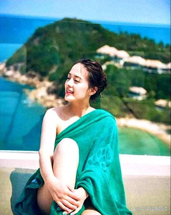 胡歌刘烨都难忘，她获央倡导捧却为何恒久难大红？